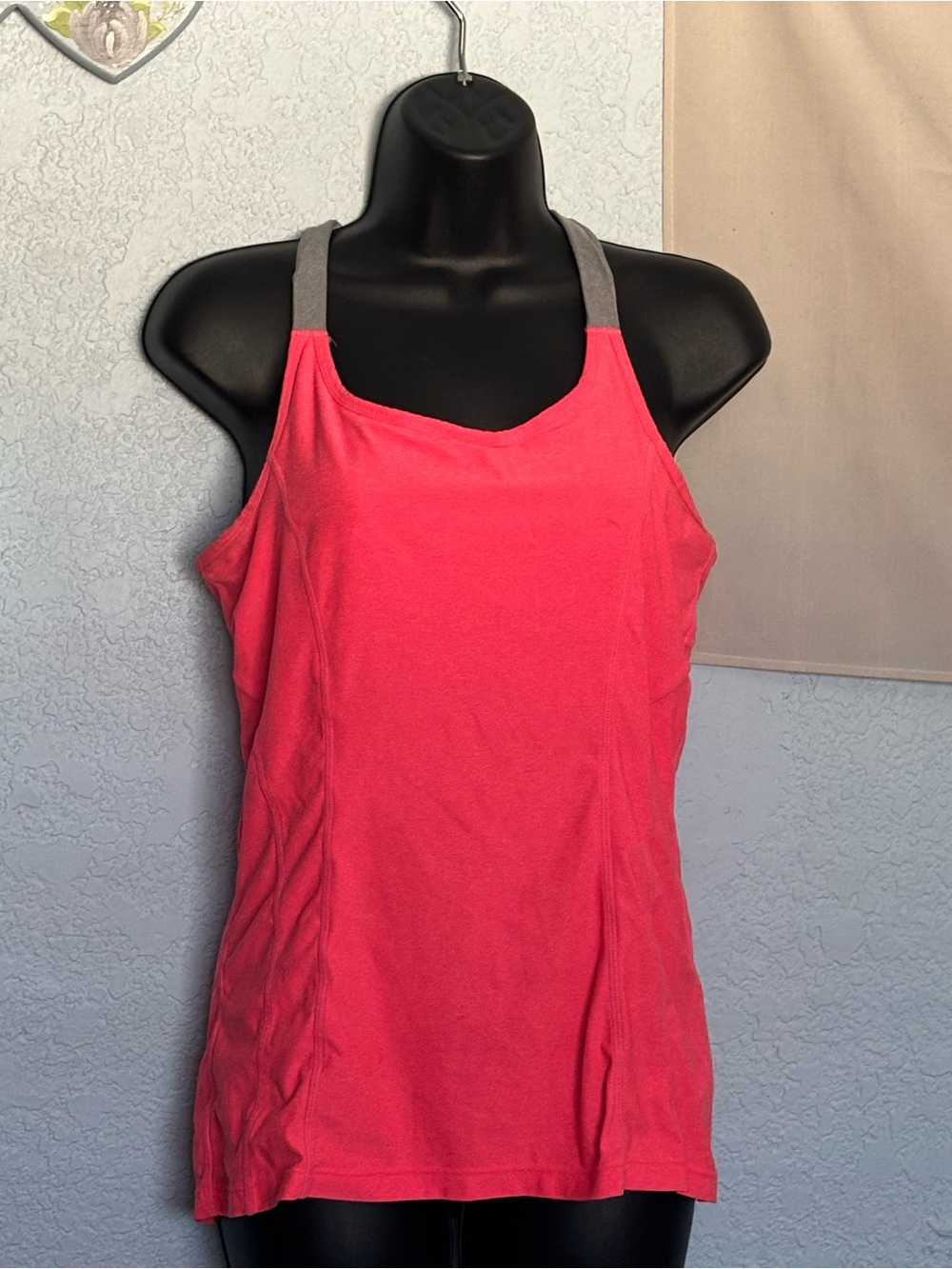 Athletic MPG woman’s muscle tee size M excellent condition